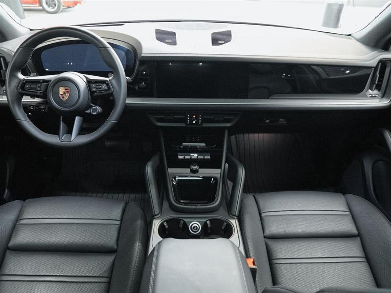 2025 Porsche Cayenne AWD Photo