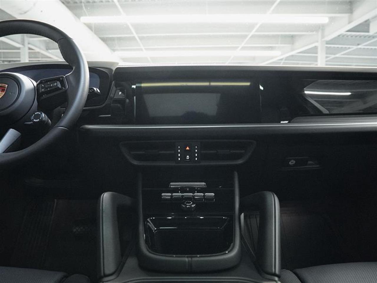 2025 Porsche Cayenne AWD Photo