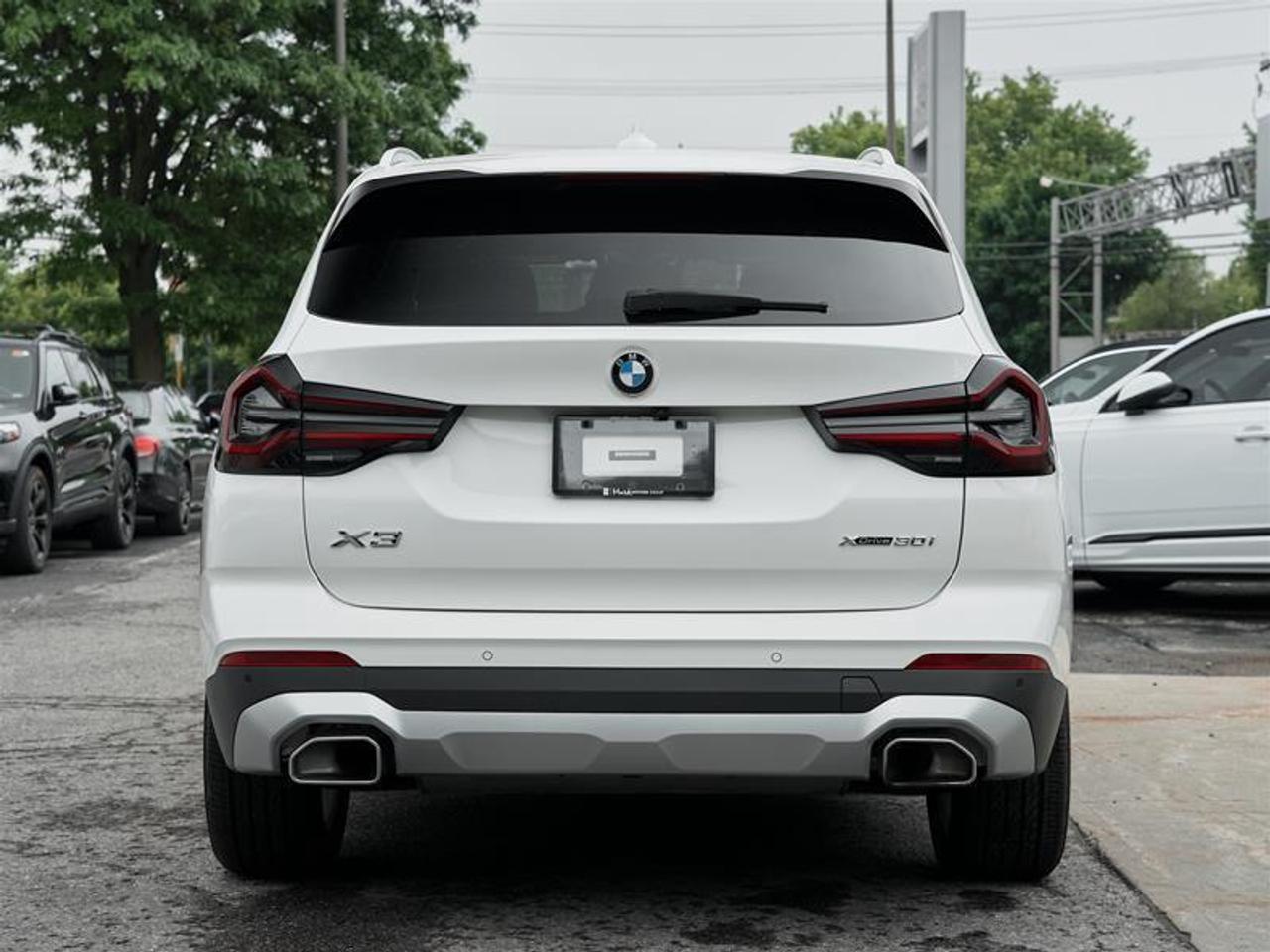 2023 BMW X3 xDrive30i Photo4
