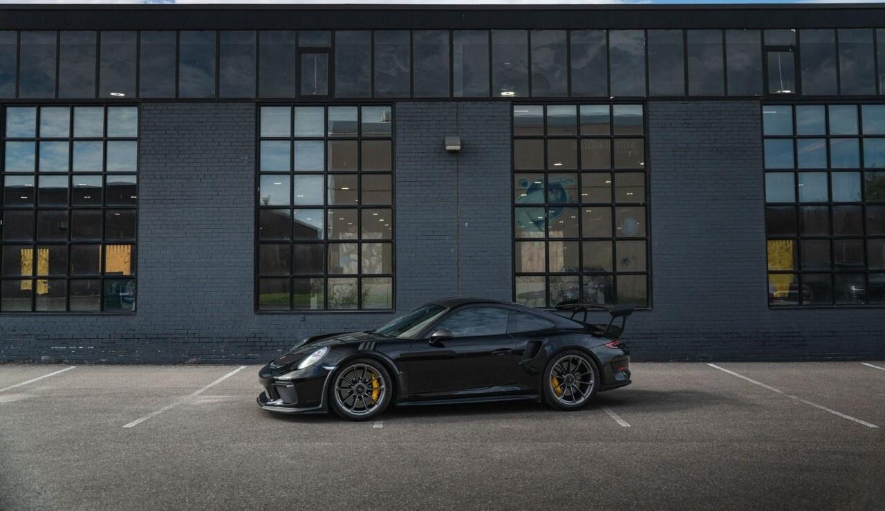 2019 Porsche 911 GT3 RS Coupe Photo