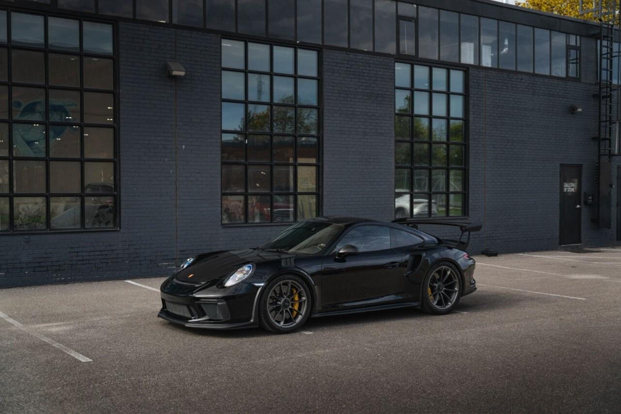 2019 Porsche 911 GT3 RS Coupe Photo