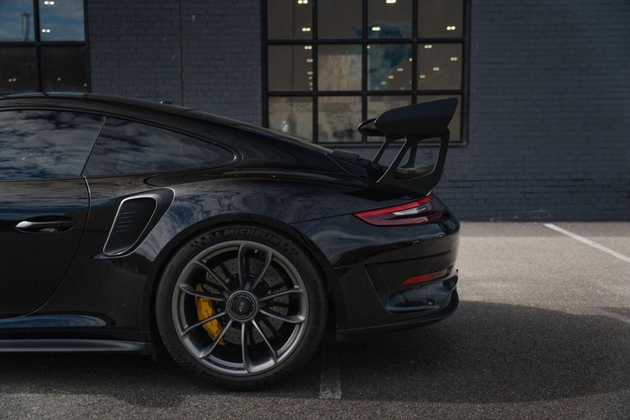 2019 Porsche 911 GT3 RS Coupe Photo