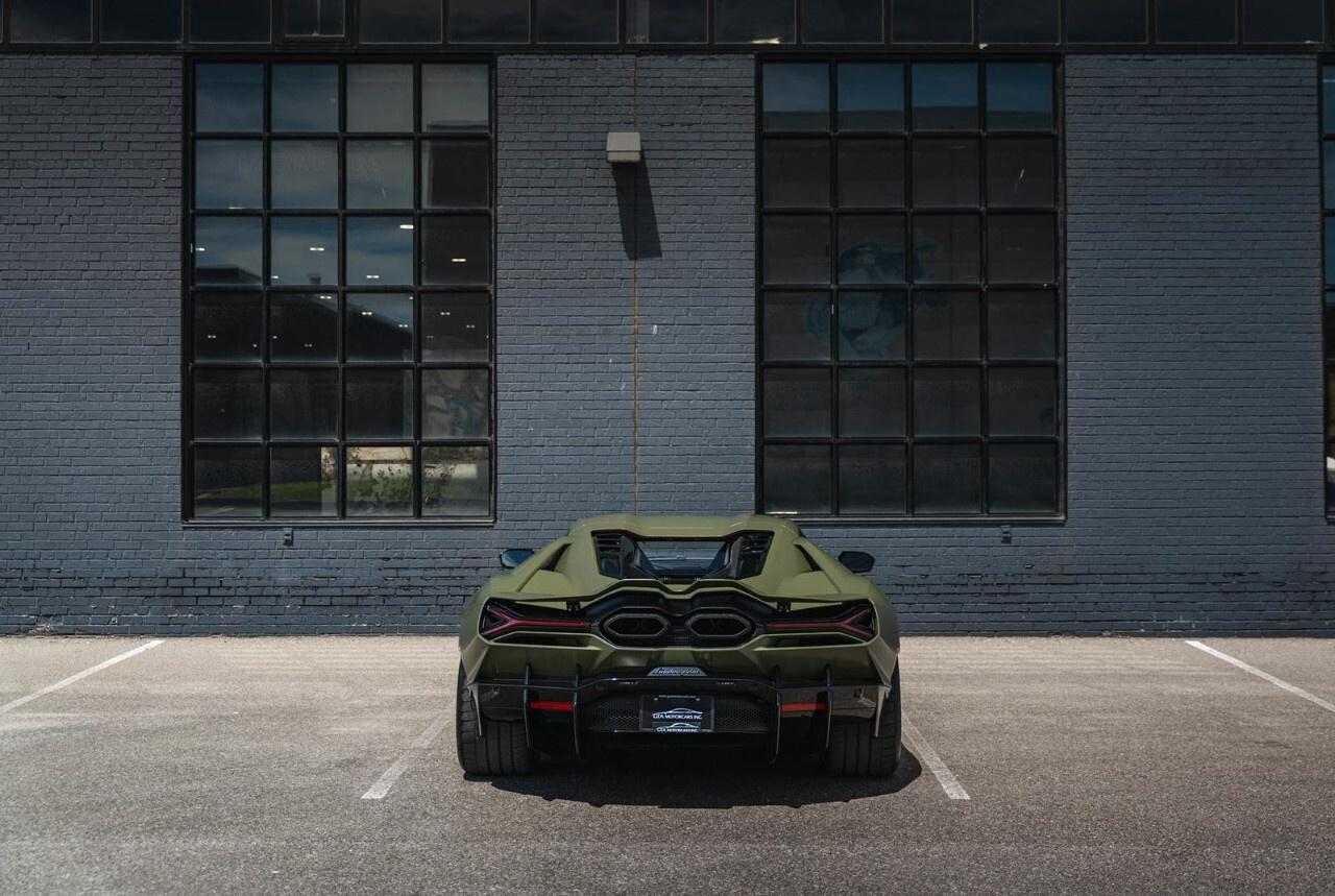 2024 Lamborghini Revuelto Coupe Photo