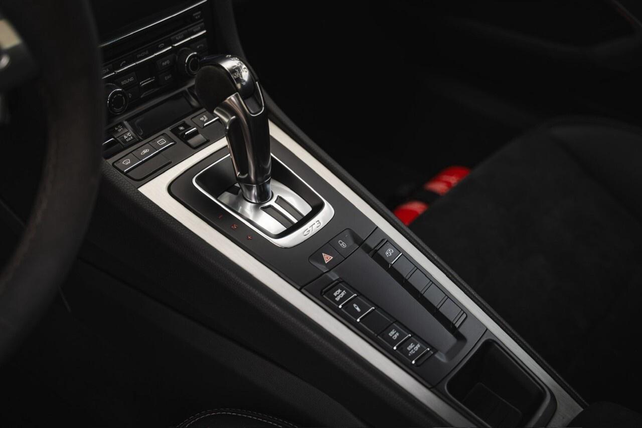 2015 Porsche 911 2dr Cpe GT3 Photo