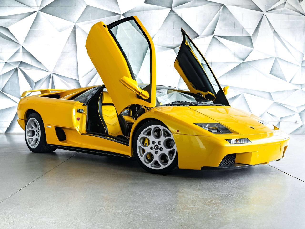 2001 Lamborghini Diablo PRICED IN USD Photo