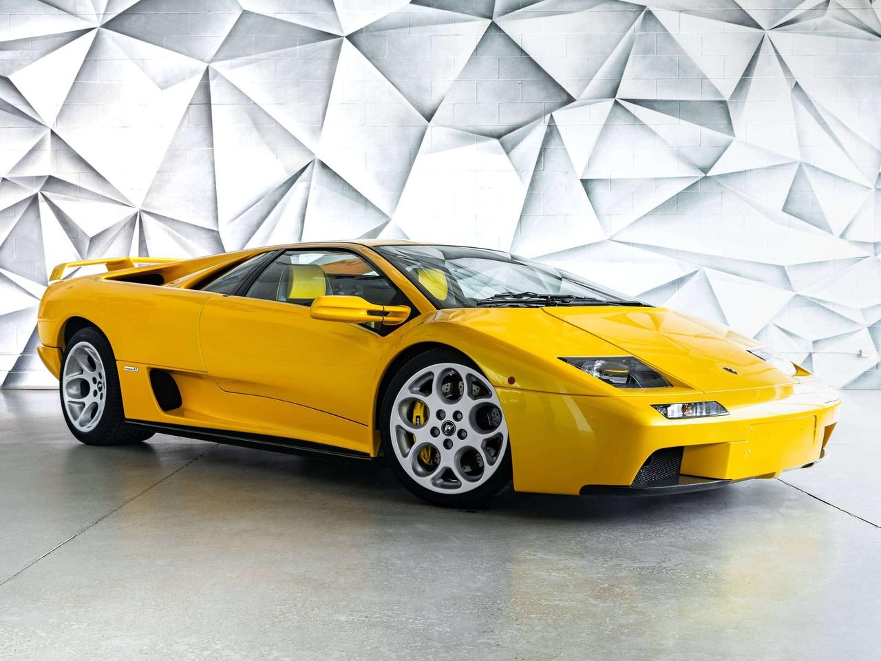 2001 Lamborghini Diablo PRICED IN USD Photo4