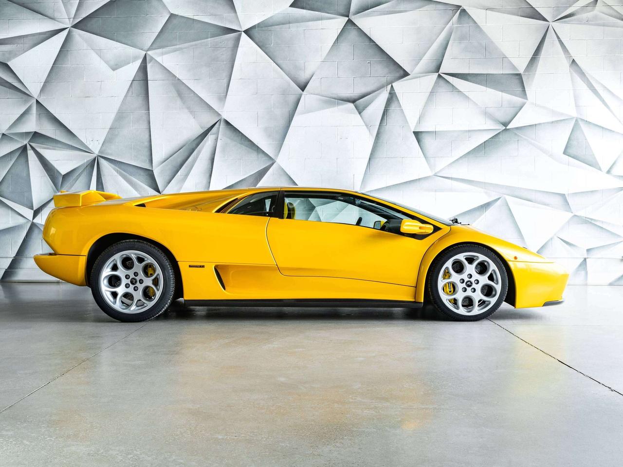 2001 Lamborghini Diablo PRICED IN USD Photo