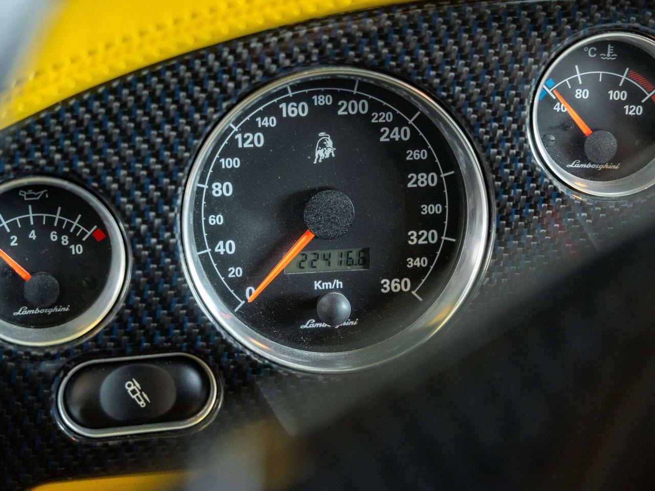 2001 Lamborghini Diablo PRICED IN USD Photo