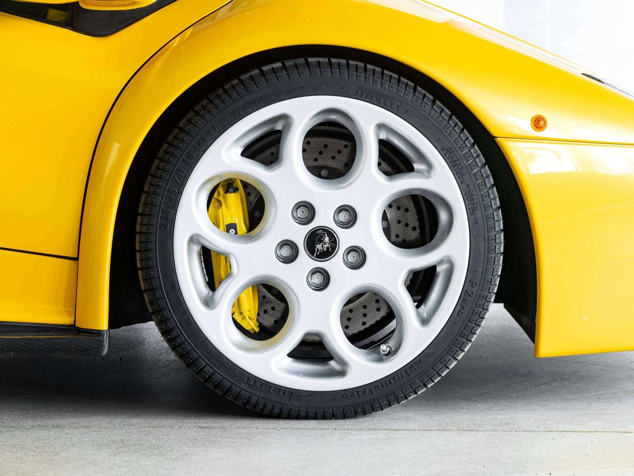 2001 Lamborghini Diablo PRICED IN USD Photo