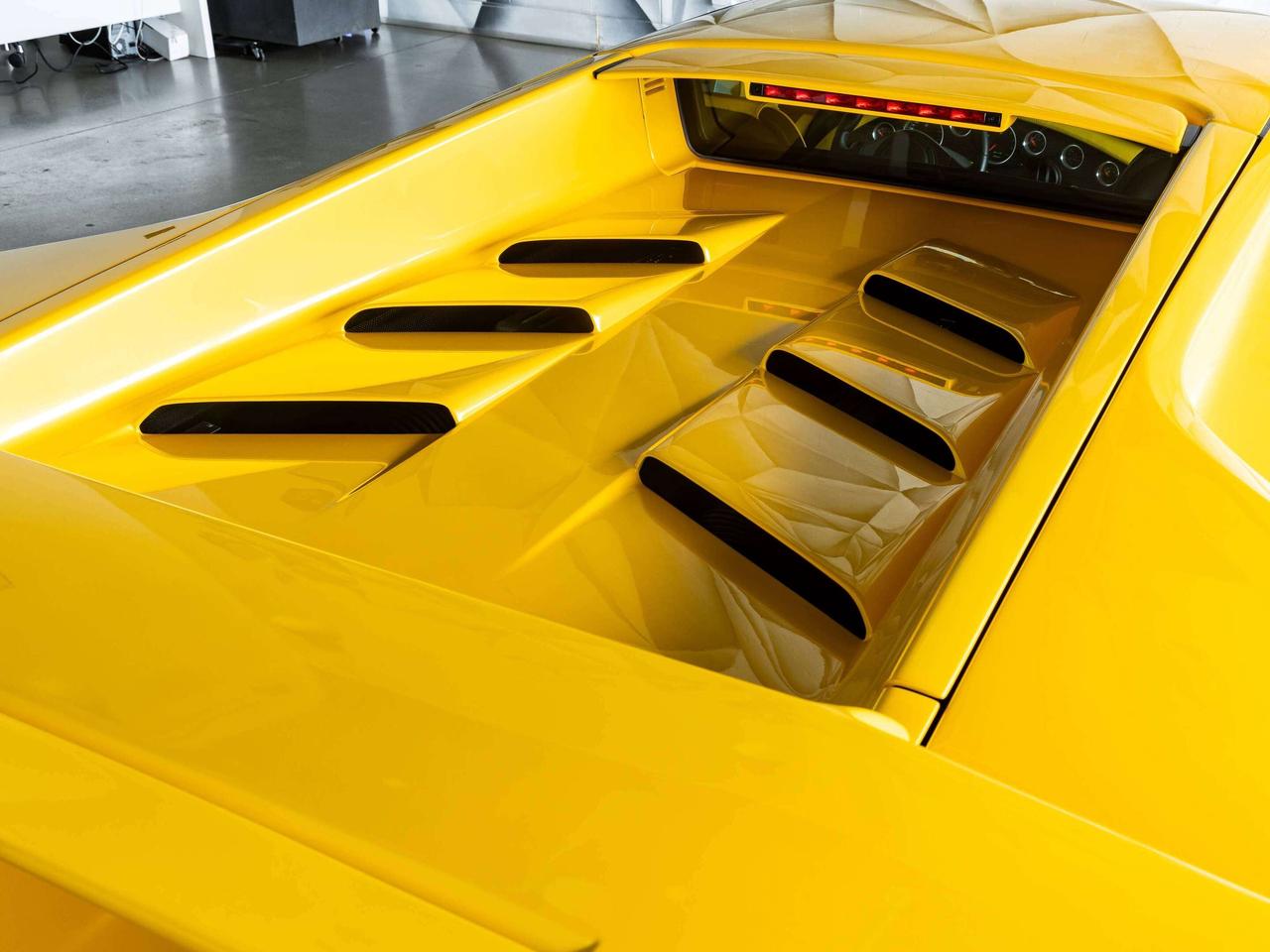 2001 Lamborghini Diablo PRICED IN USD Photo
