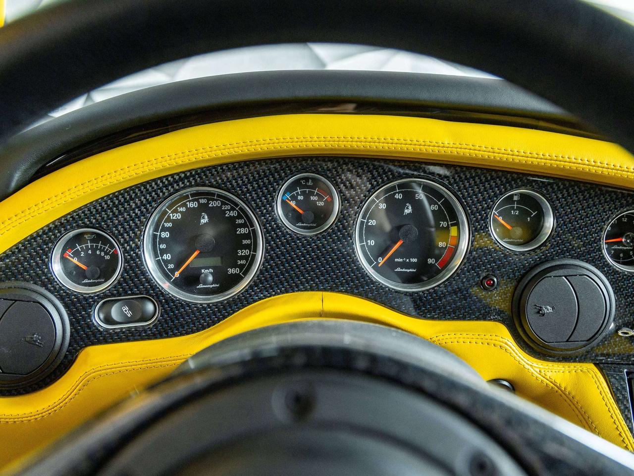 2001 Lamborghini Diablo PRICED IN USD Photo