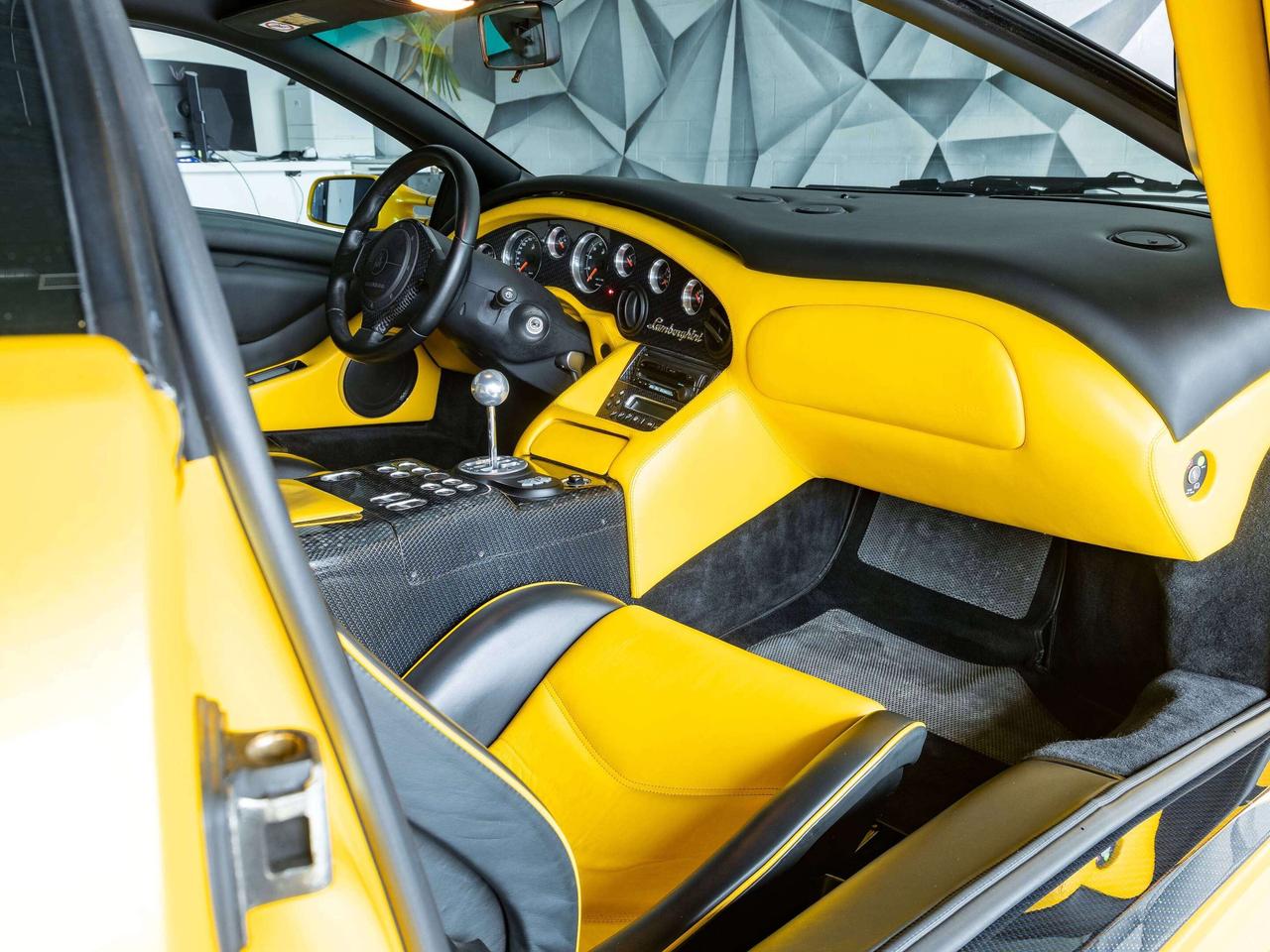 2001 Lamborghini Diablo PRICED IN USD Photo