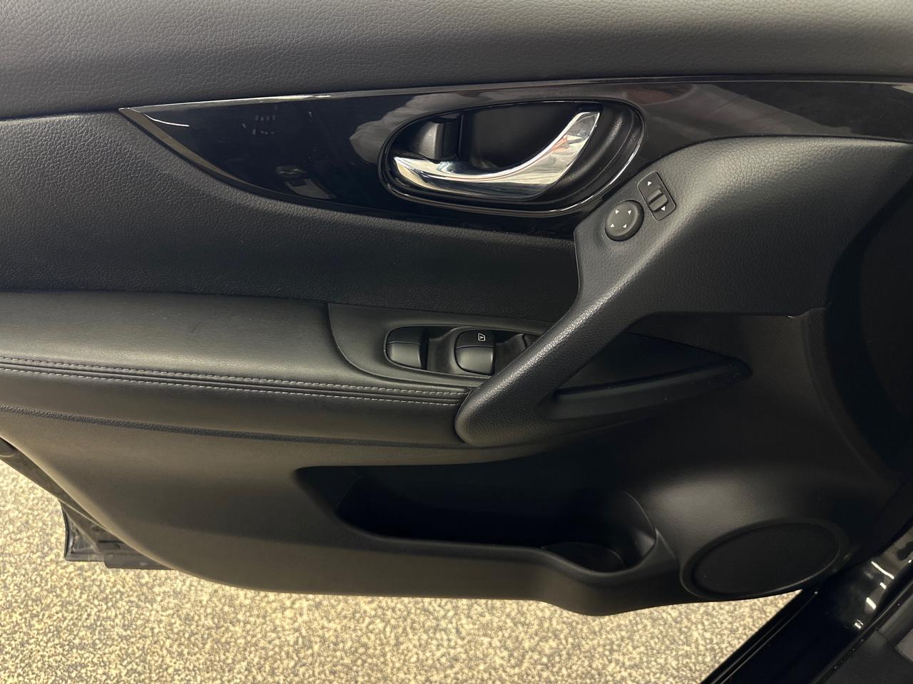 2023 Nissan Qashqai SL Photo