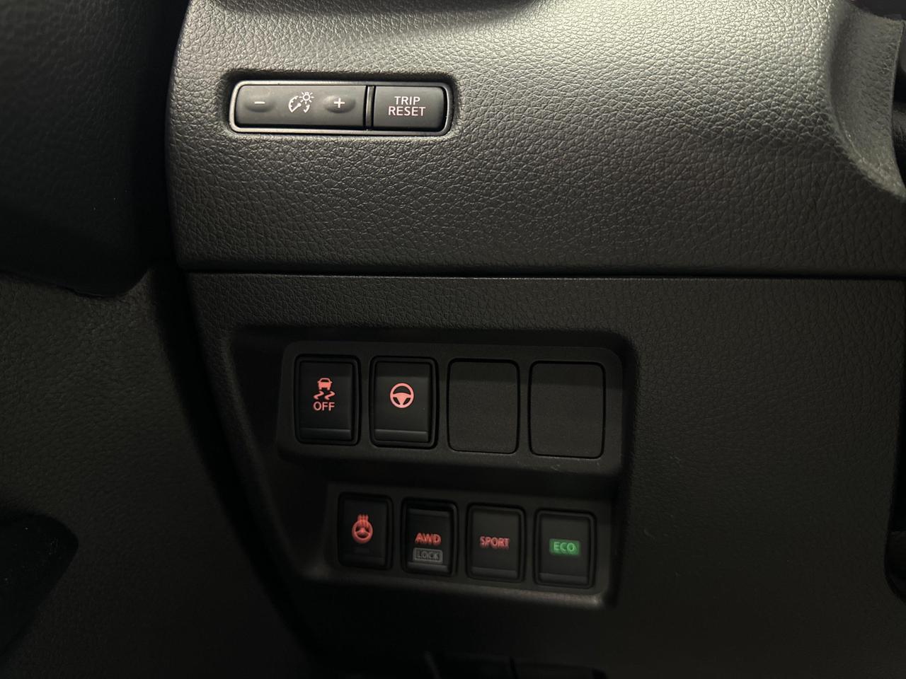 2023 Nissan Qashqai SL - AWD/LEATHER/NAV/REM START/OFF NISSAN LEASE! Photo