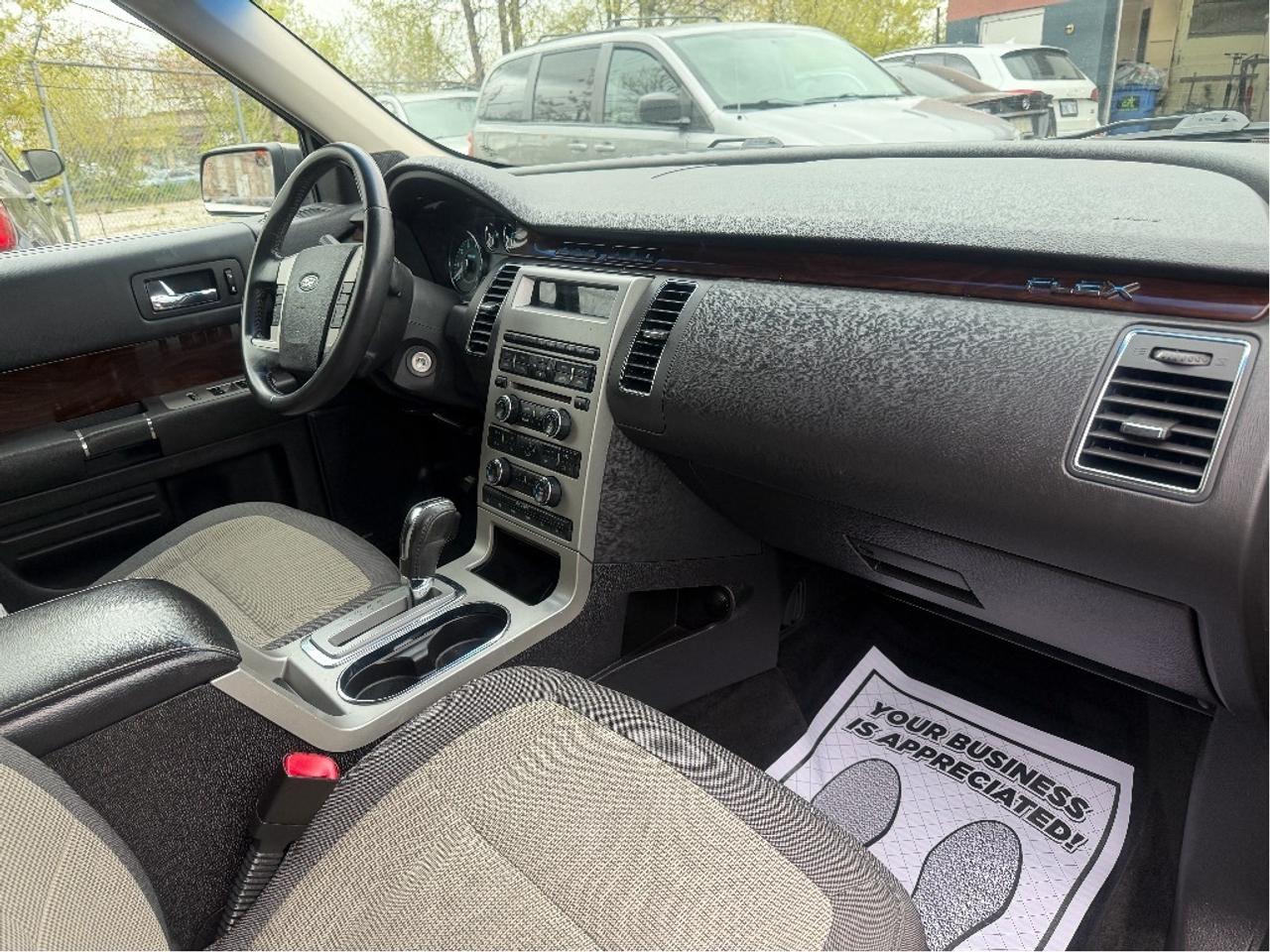 2010 Ford Flex SEL Photo
