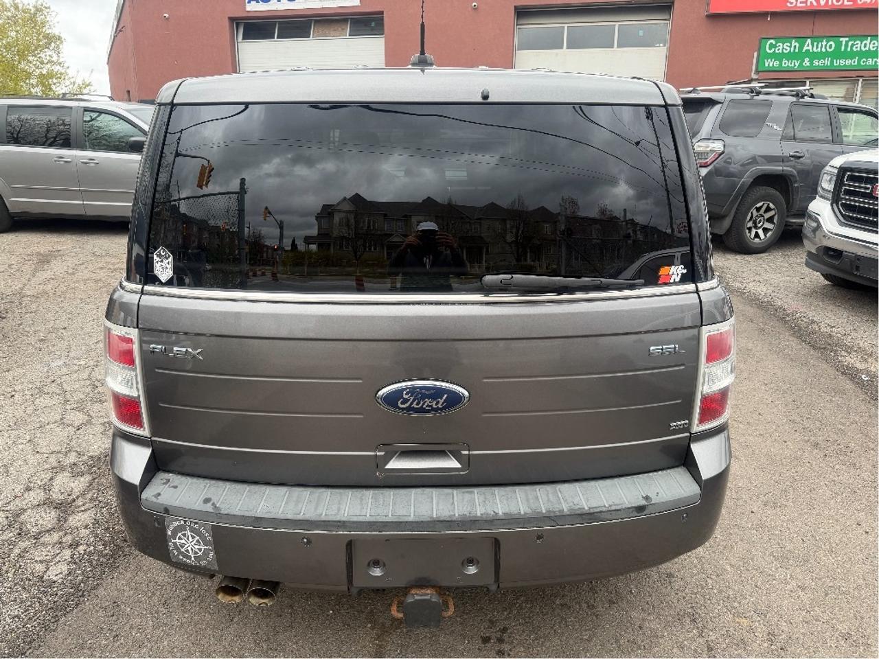 2010 Ford Flex SEL Photo