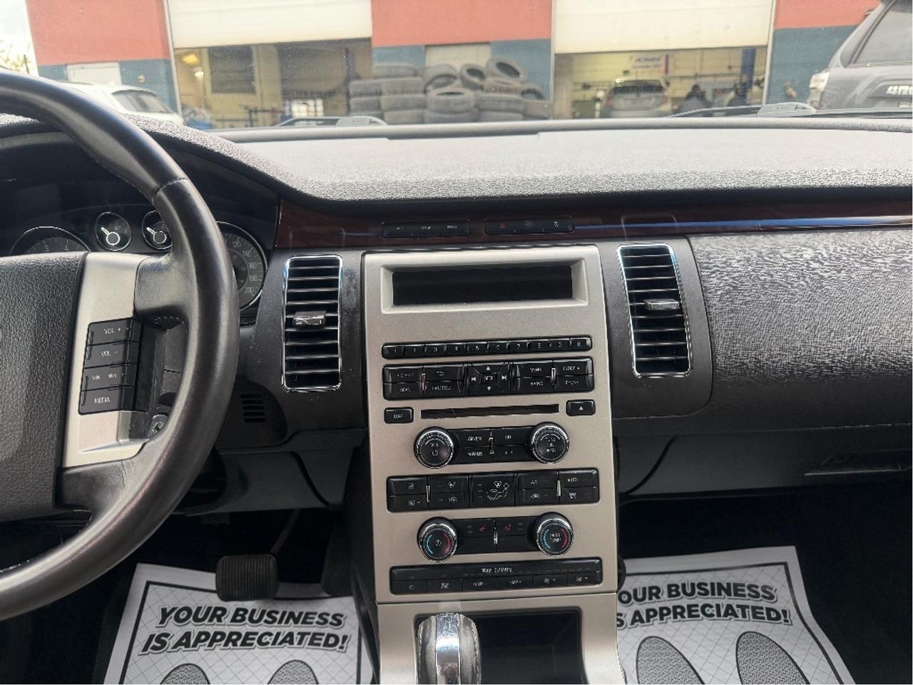 2010 Ford Flex SEL Photo