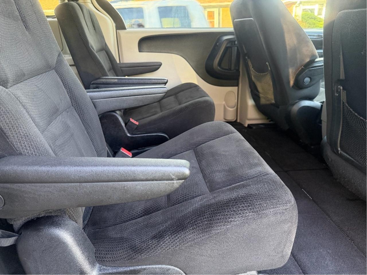 2016 Dodge Caravan CREW Photo