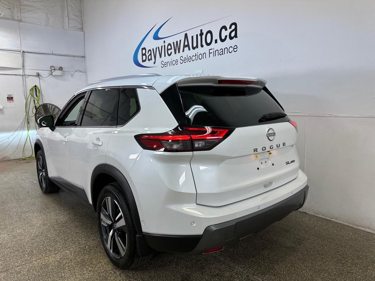 2024 Nissan Rogue SL Photo4