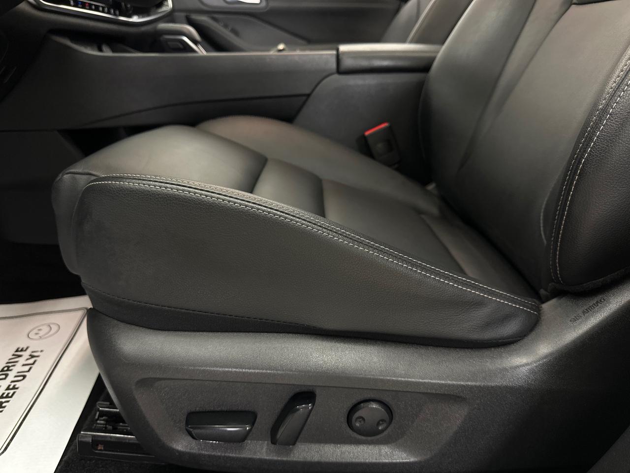 2024 Nissan Rogue SL Photo
