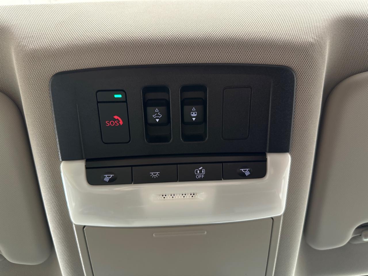2024 Nissan Rogue SL Photo