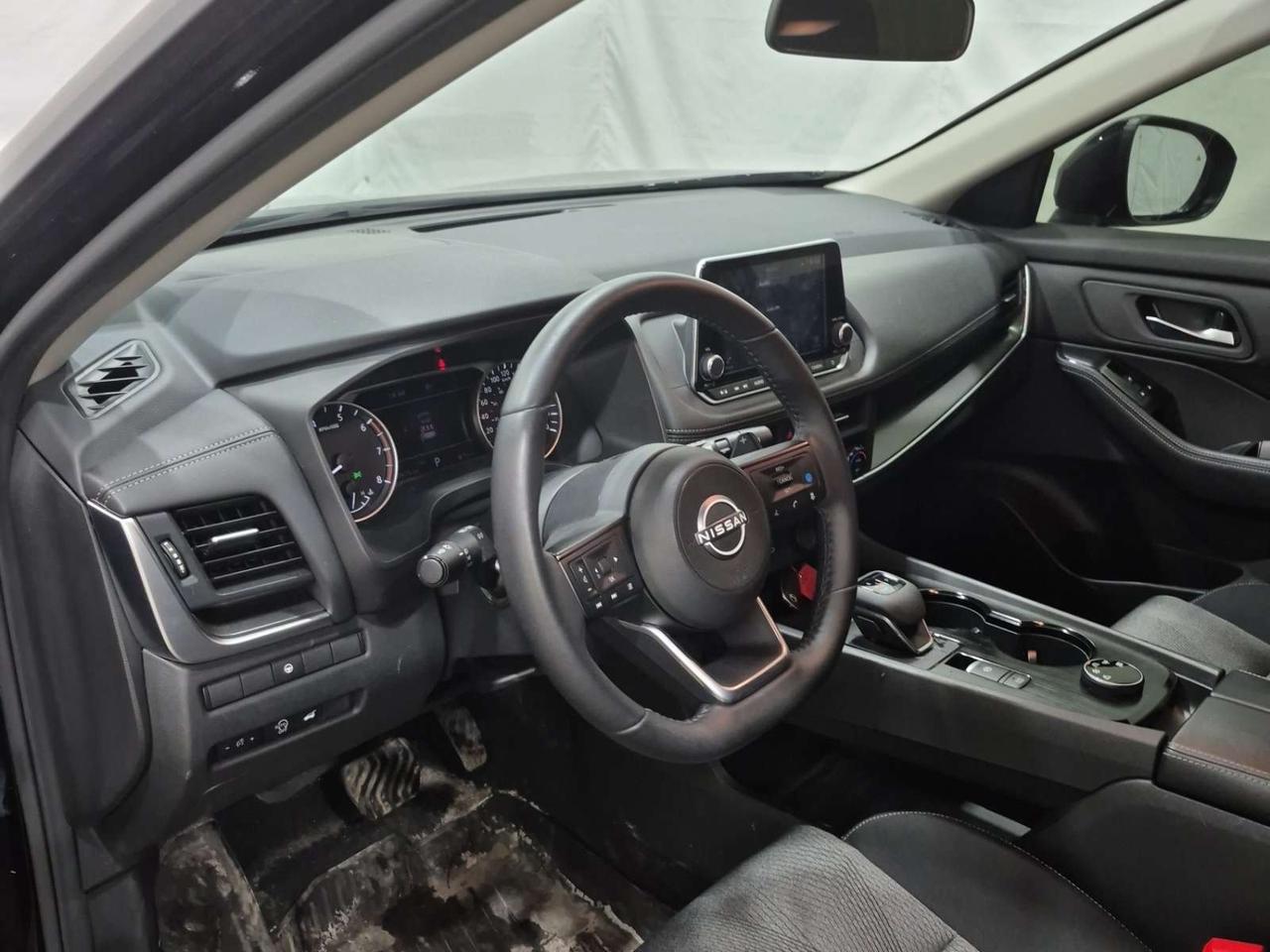 2024 Nissan Rogue SV Moonroof 4dr All-Wheel Drive Sport Utility Photo