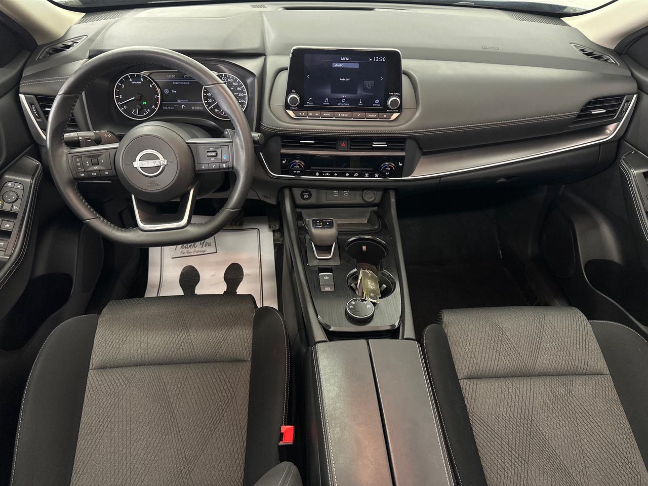 2024 Nissan Rogue SV MOONROOF Photo