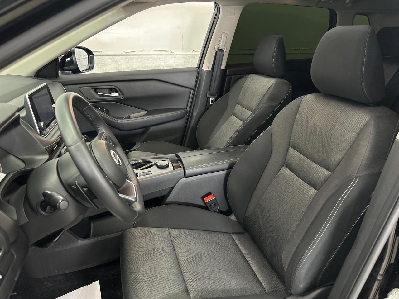2024 Nissan Rogue SV MOONROOF Photo