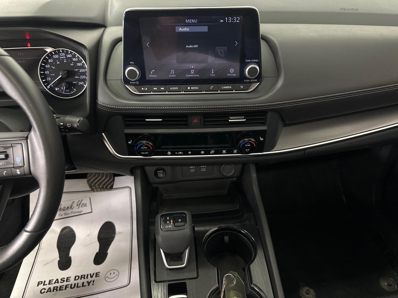 2024 Nissan Rogue SV MOONROOF Photo