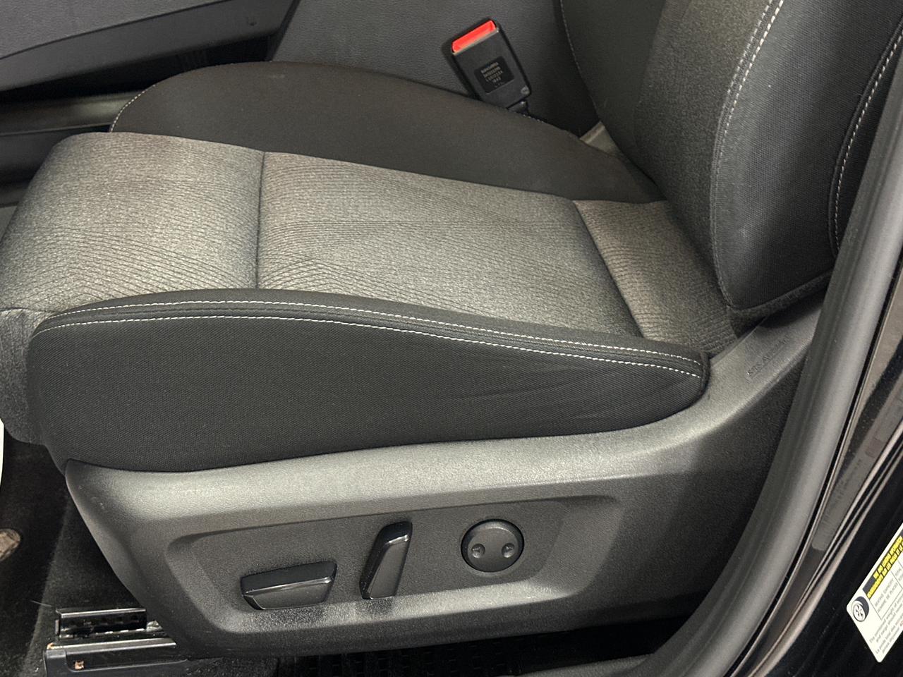 2024 Nissan Rogue SV MOONROOF Photo