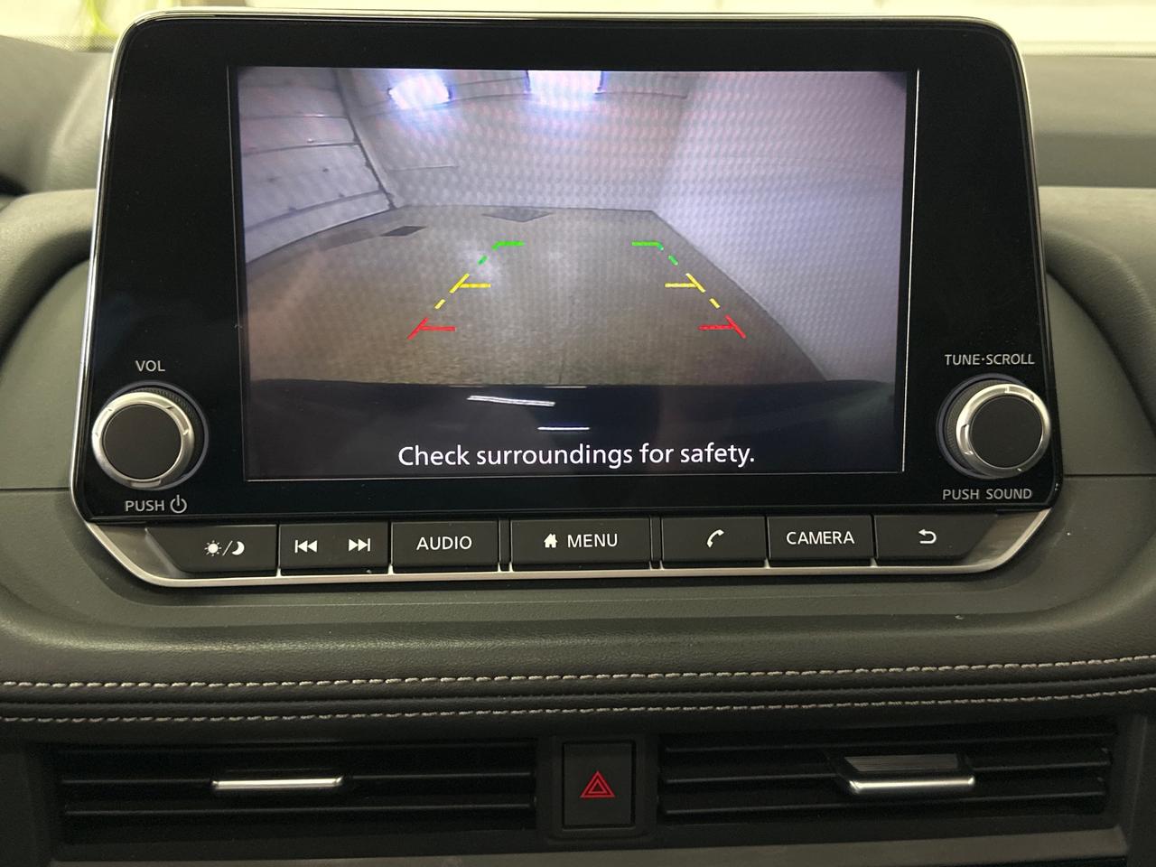 2024 Nissan Rogue SV MOONROOF Photo