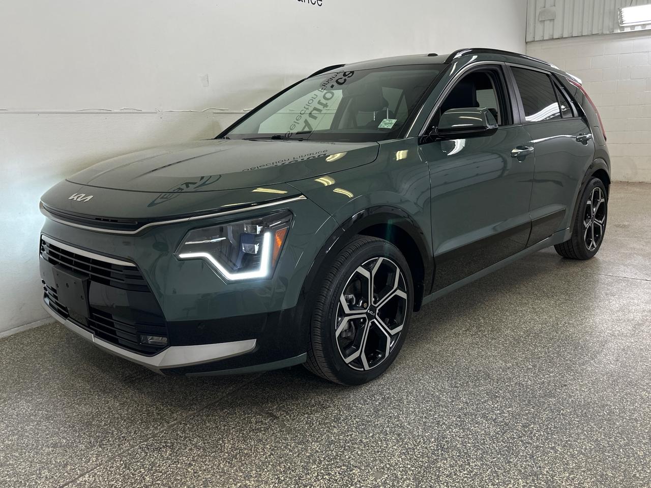 2023 Kia NIRO SX Photo