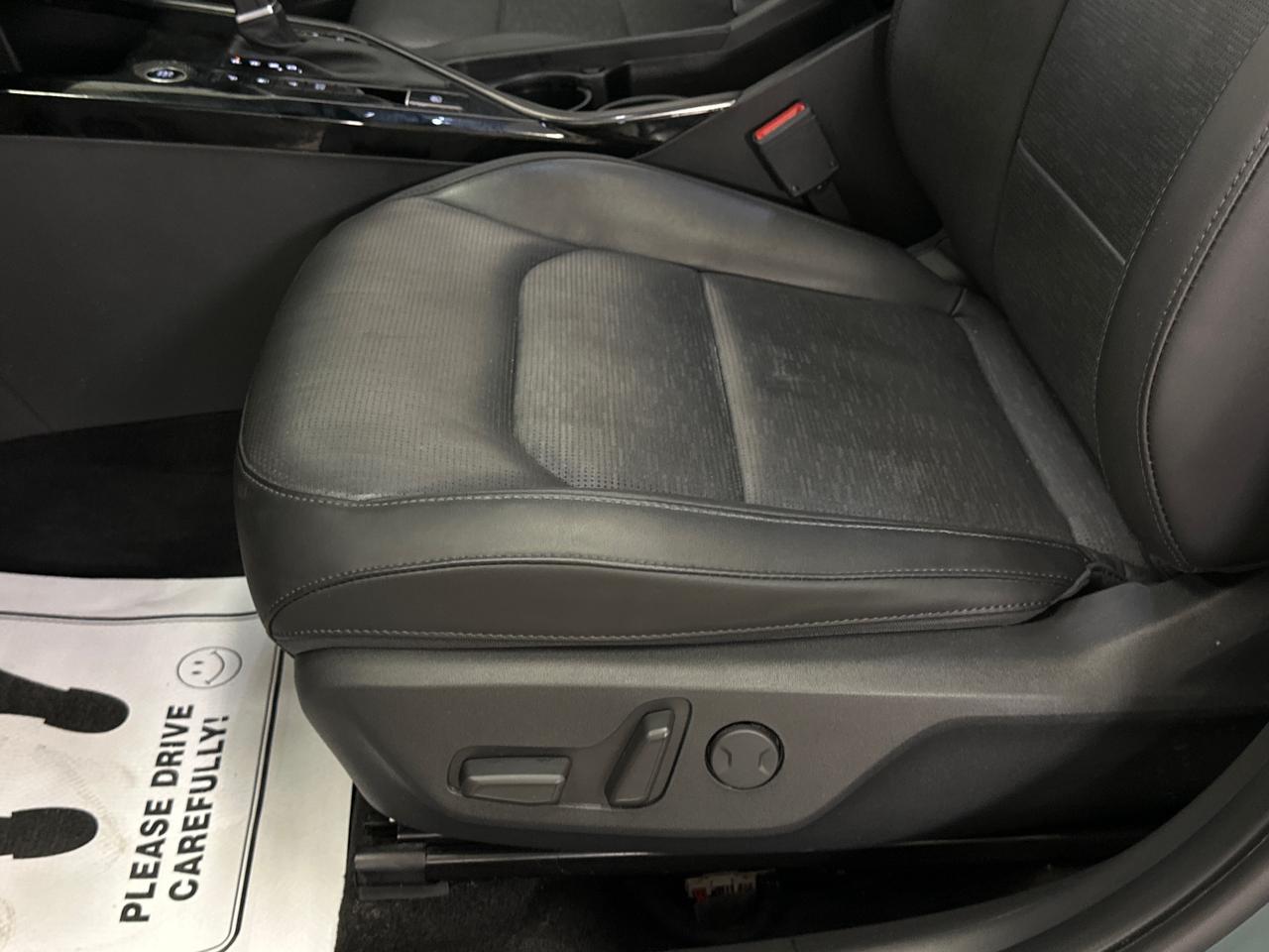 2023 Kia NIRO SX Photo