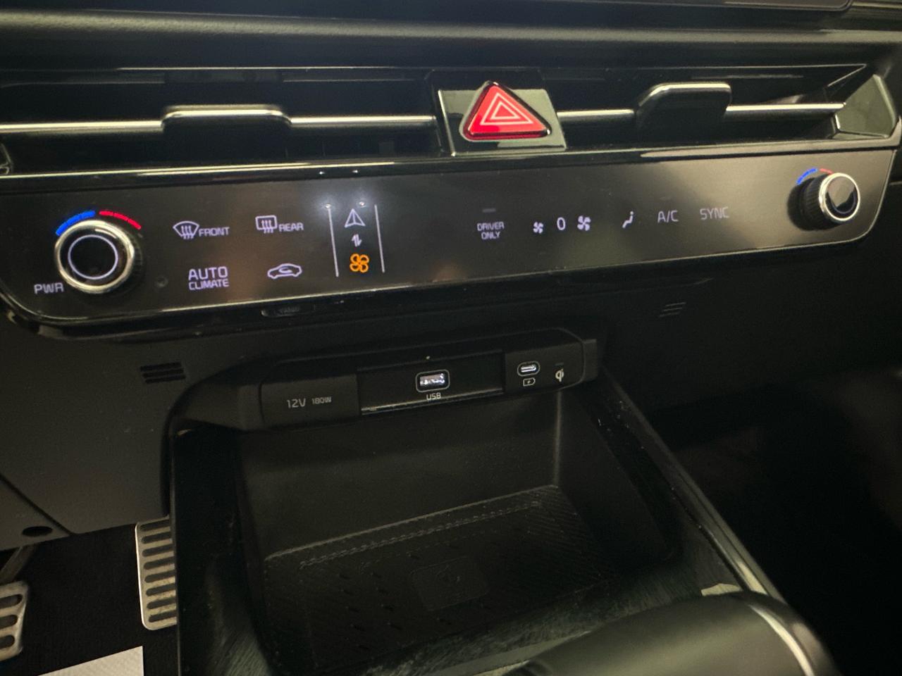 2023 Kia NIRO SX Photo