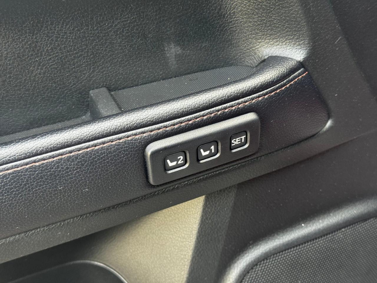 2019 Toyota 4Runner LIMITED   7 SEATS   VENTILATED F SEATS   SUNROOF Photo