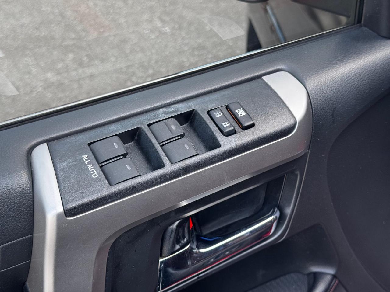 2019 Toyota 4Runner LIMITED   7 SEATS   VENTILATED F SEATS   SUNROOF Photo