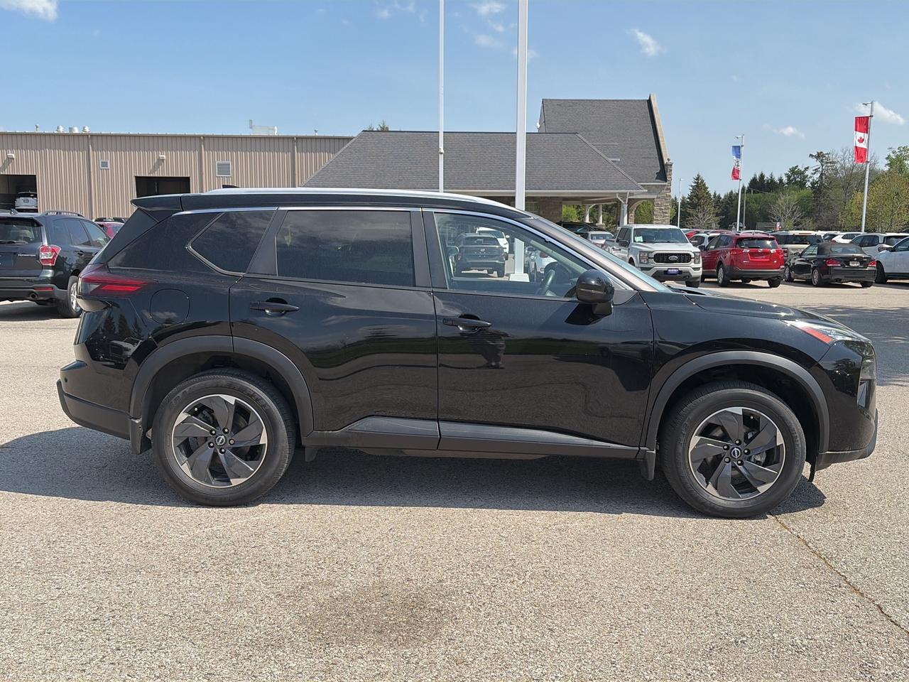 2024 Nissan Rogue SV AWD   Pano Roof   Heated Seats/Steering Wheel Photo