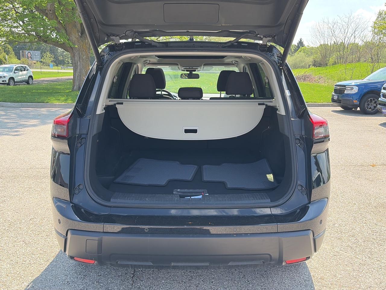 2024 Nissan Rogue SV AWD   Pano Roof   Heated Seats/Steering Wheel Photo