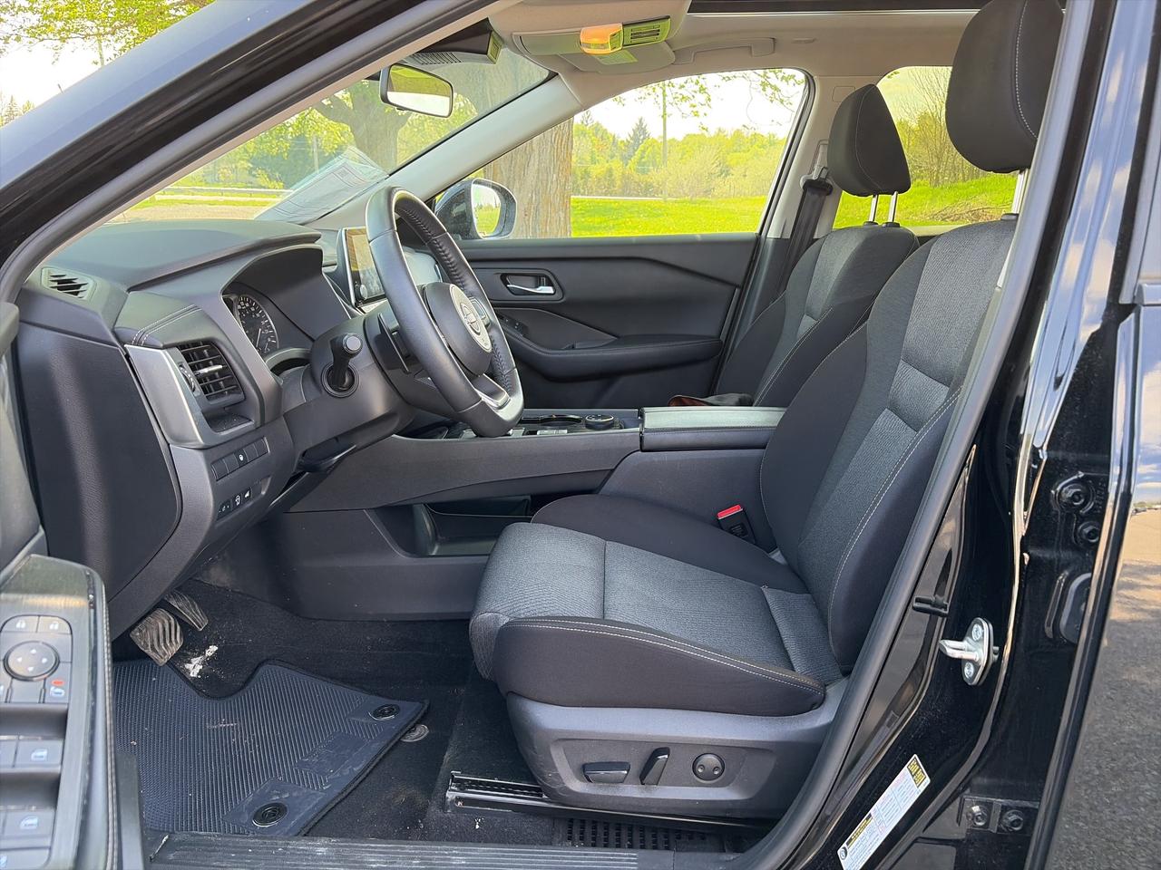 2024 Nissan Rogue SV AWD   Pano Roof   Heated Seats/Steering Wheel Photo