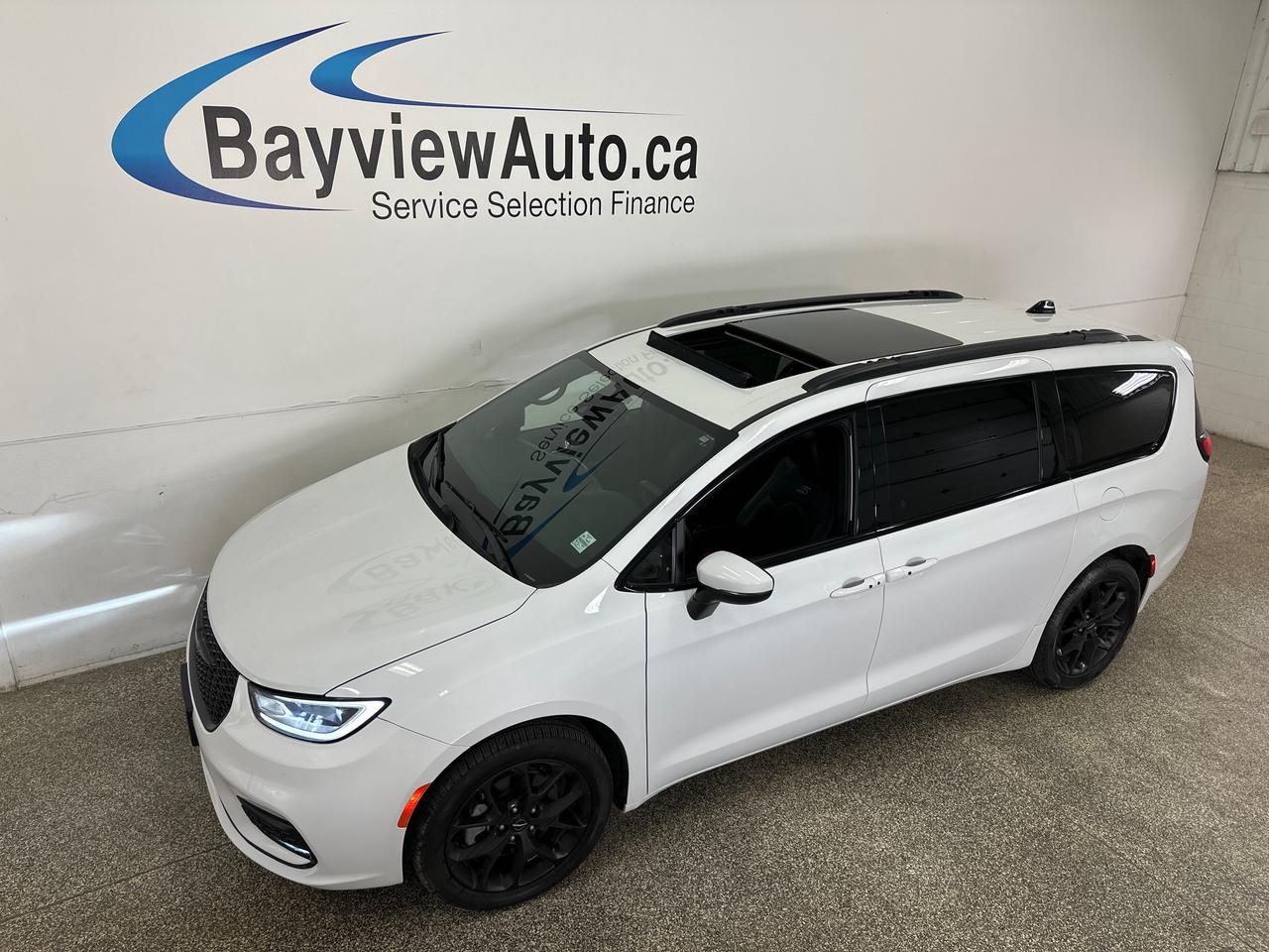 2023 Chrysler Pacifica Touring-L Photo