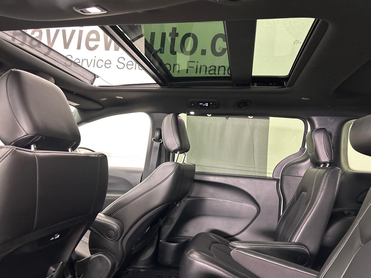 2023 Chrysler Pacifica Touring-L Photo