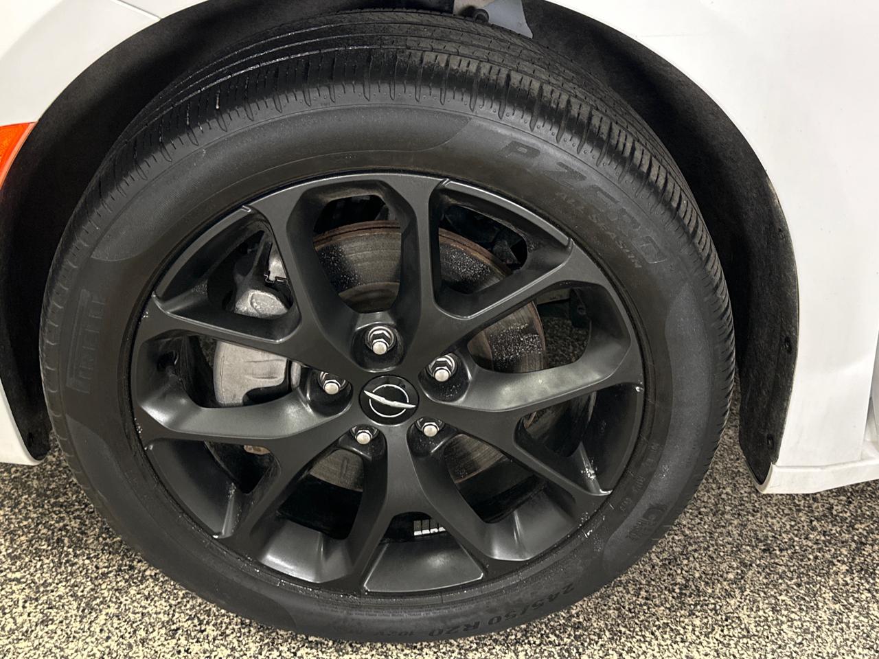 2023 Chrysler Pacifica Touring-L Photo