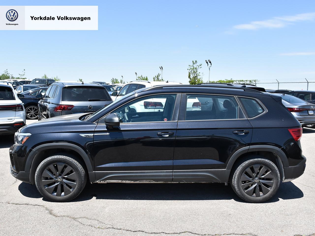 2022 Volkswagen Taos  Photo2