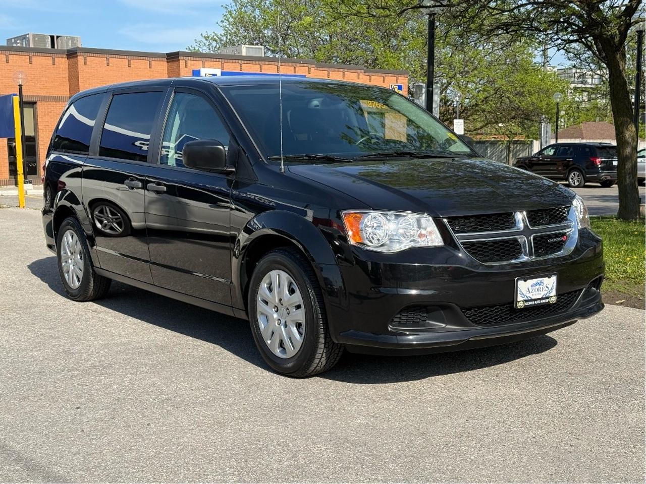 2019 Dodge Grand Caravan Only27,200KM Like New! CleanCarfax B.Cam Bluetooth Photo1