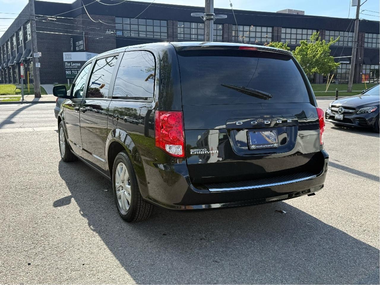 2019 Dodge Grand Caravan Only27,200KM Like New! CleanCarfax B.Cam Bluetooth Photo