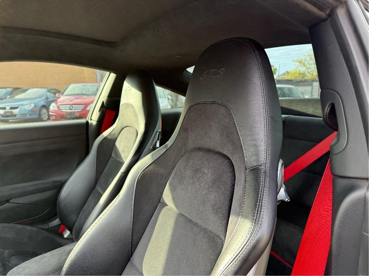 2018 Porsche 911 7 SPEED MANUAL Carrera 4 GTS UltraRare Loaded Photo