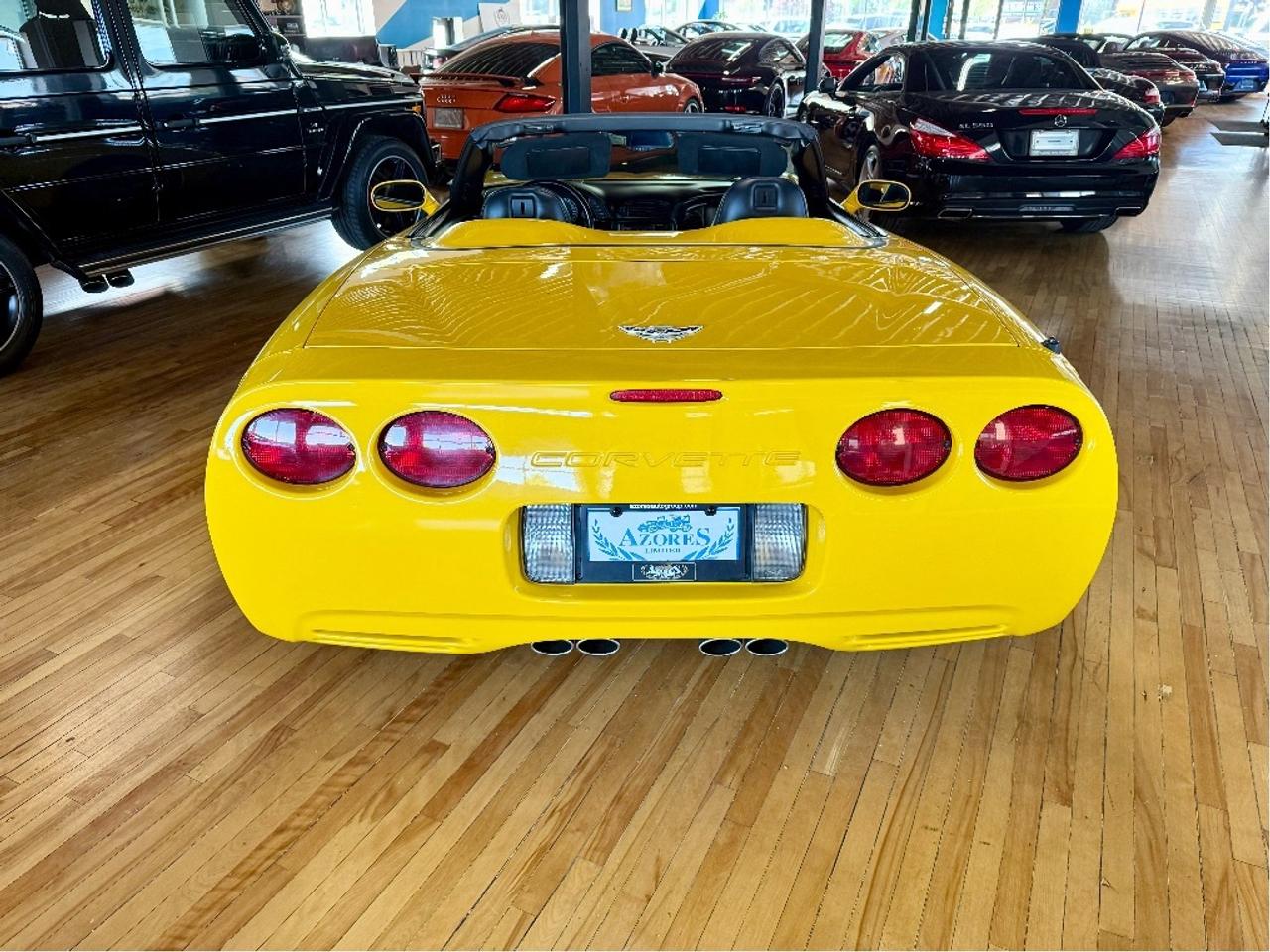 2003 Chevrolet Corvette 6 Speed Manual Convertible Low KMs Certified Photo2