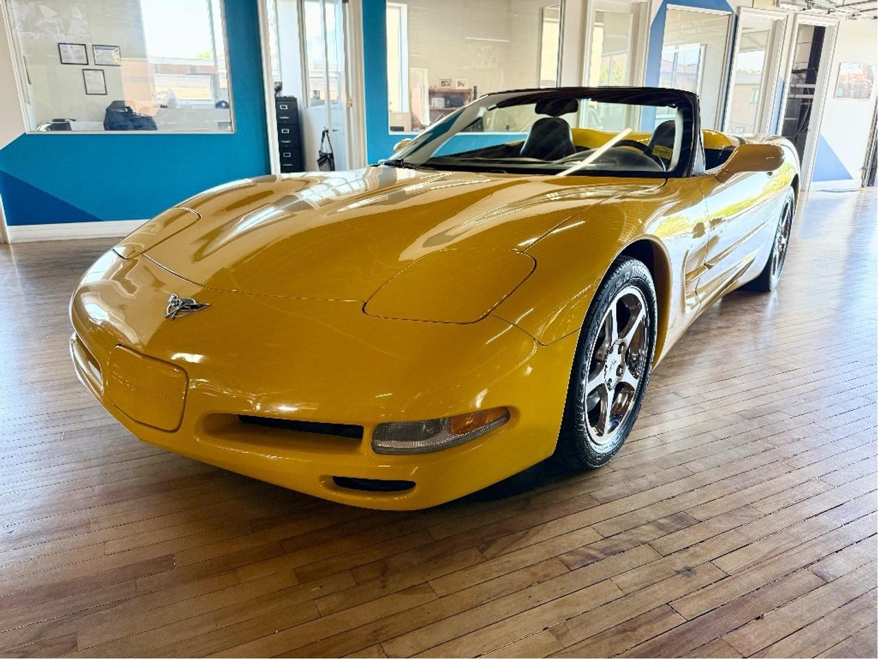 2003 Chevrolet Corvette 6 Speed Manual Convertible Low KMs Certified Photo1