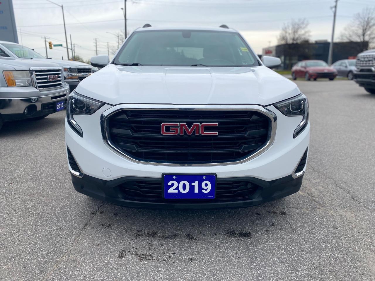 2019 GMC Terrain SLE AWD ~Nav ~Heated Seats ~Moonroof ~Bluetooth Photo