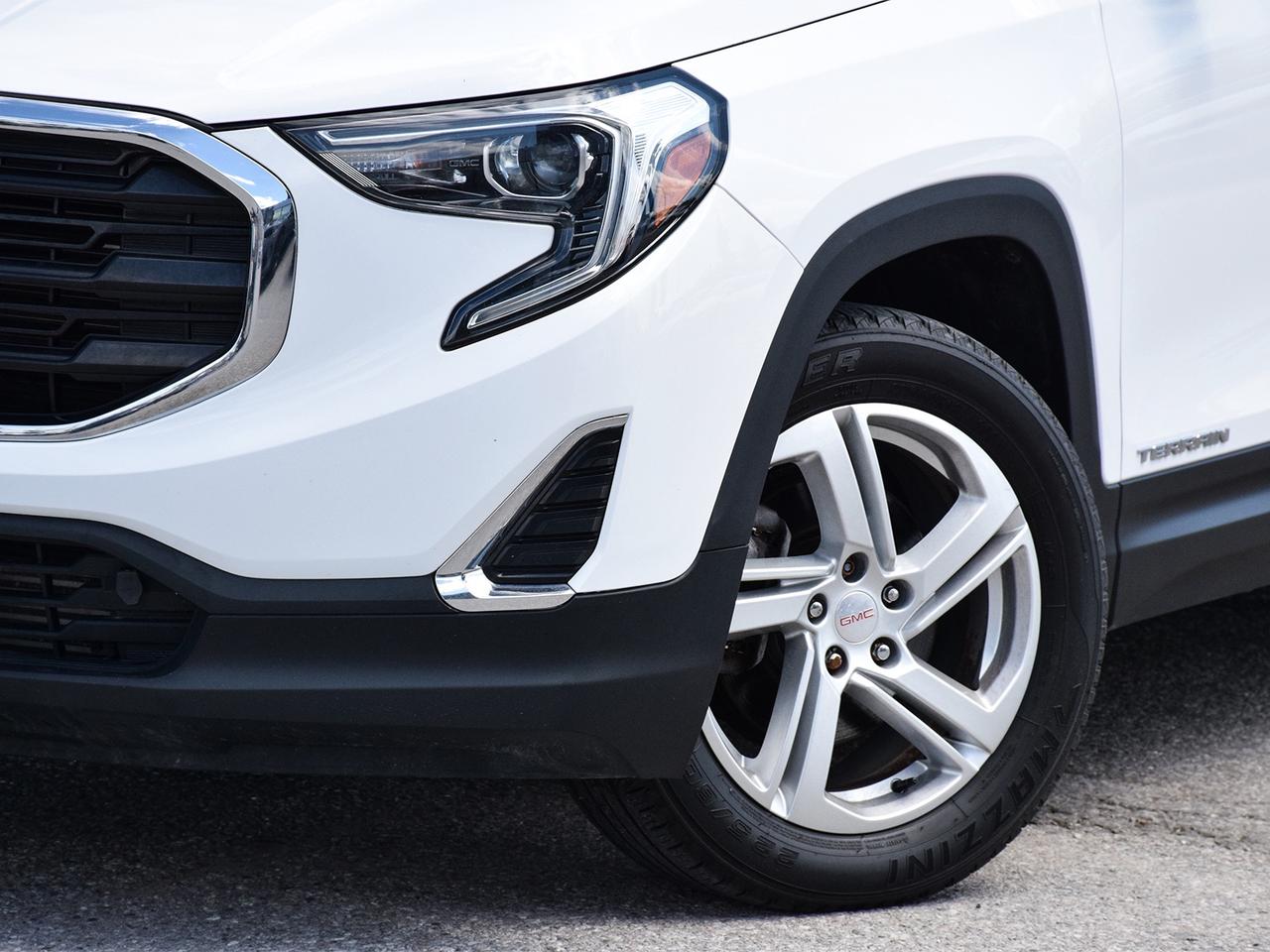 2019 GMC Terrain SLE AWD ~Nav ~Heated Seats ~Moonroof ~Bluetooth Photo